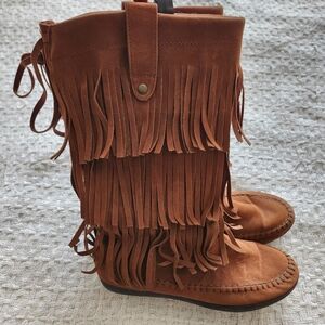 Fringed Tan Suede Boots